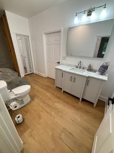 Master Bathroom – LVP Flooring & Vanity