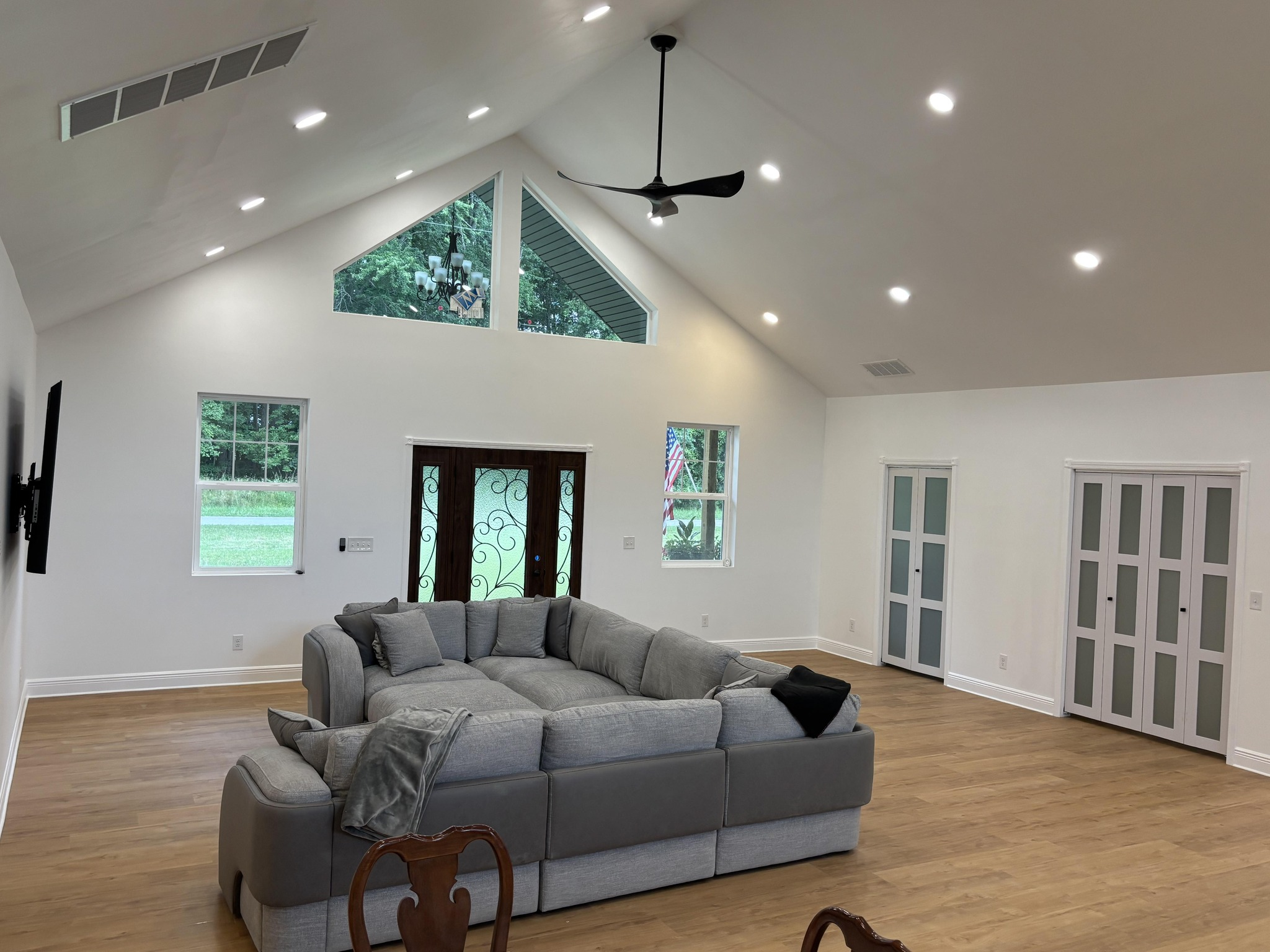 Open Living Room – Flooring & Interior